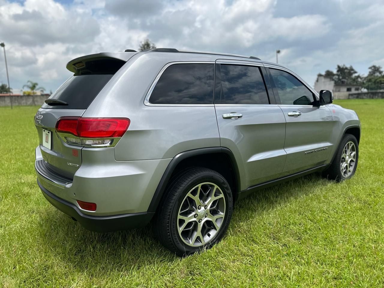 2021 Jeep Grand Cherokee 3.6 V6 Limited Lujo 4x2 At