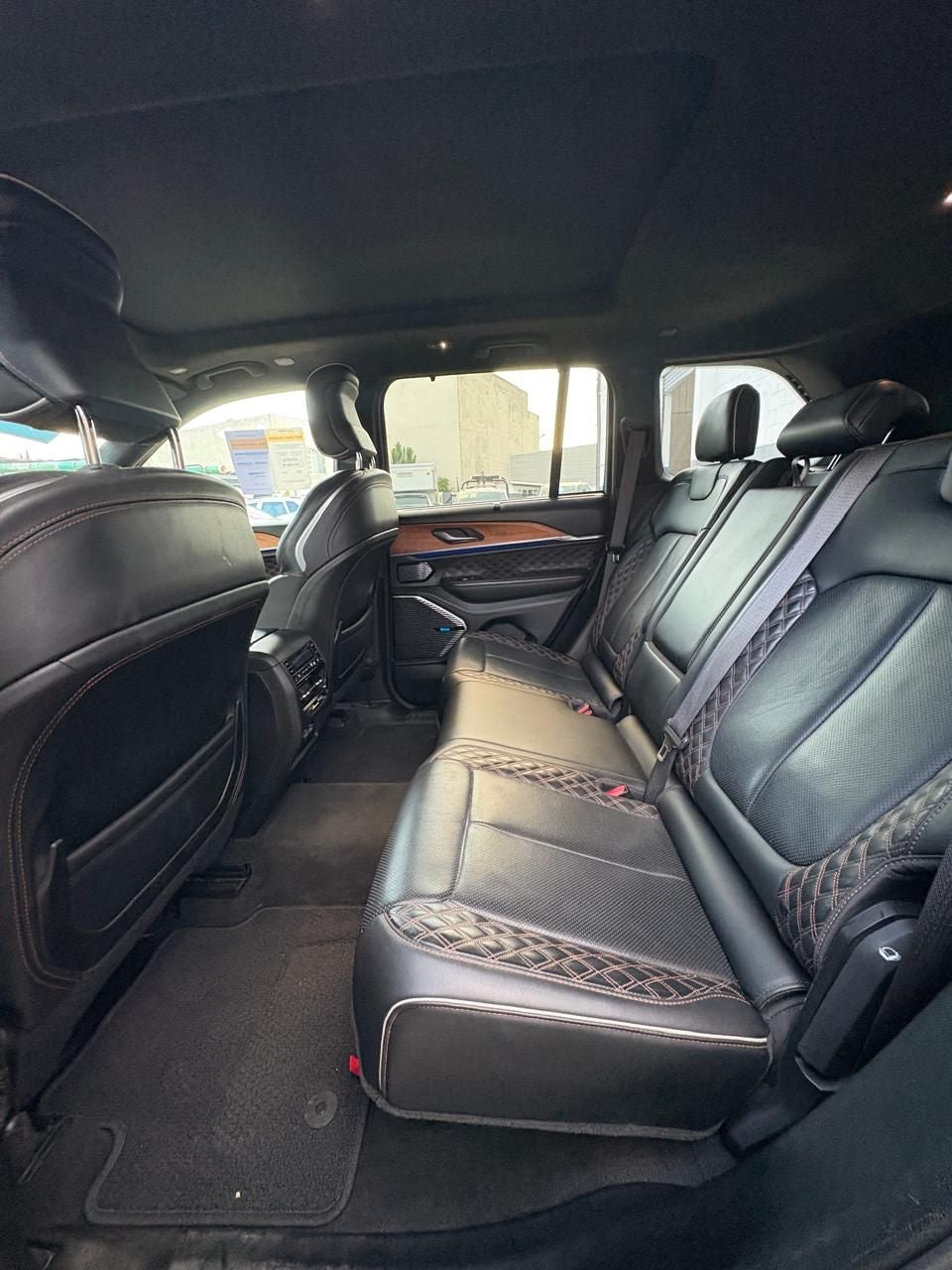 2023 Jeep Grand Cherokee 5.7 V8 Summit  4x4 At