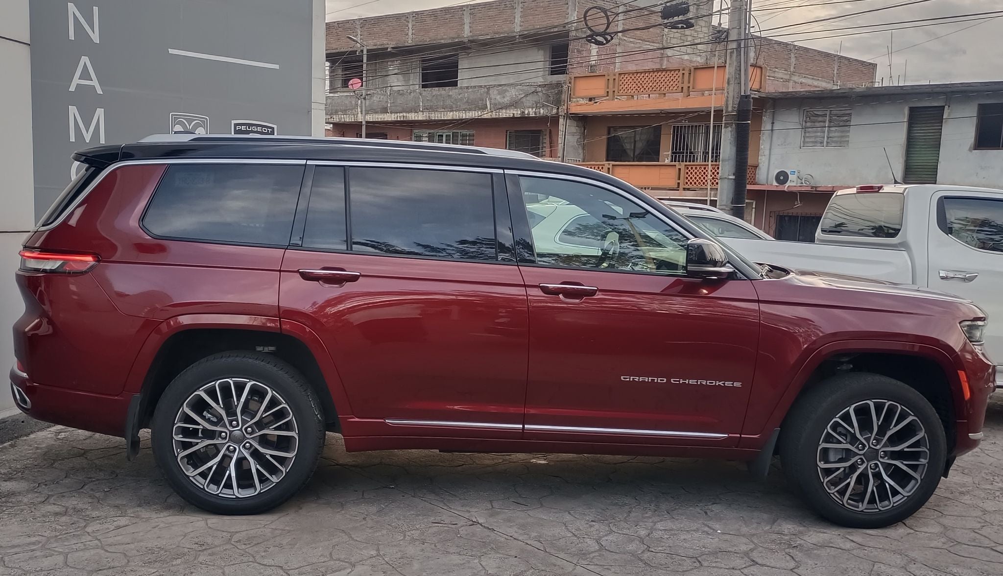 2023 Jeep Grand Cherokee 5.7 V8 L Summit 4x4 At