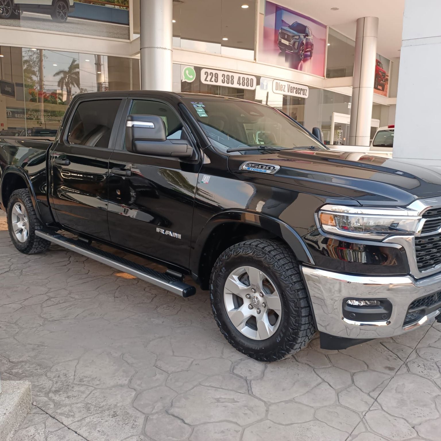 2025 RAM 1500 3.6 V6 Bighorn Crew Cab 4x4 At