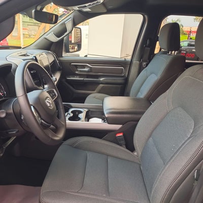 2025 RAM 1500 3.6 V6 Bighorn Crew Cab 4x4 At