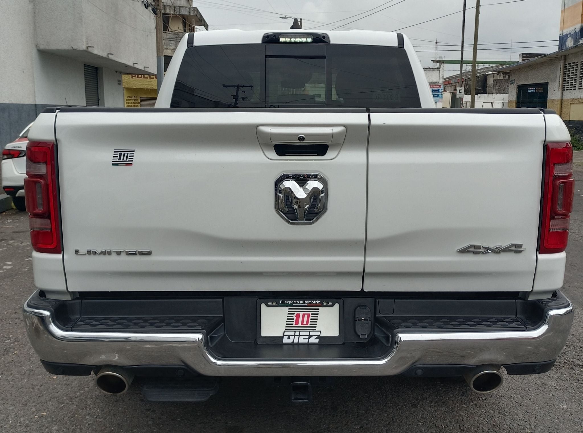 2024 RAM 1500 5.7 V8 Limited Mild-Hybrid Crew Cab At