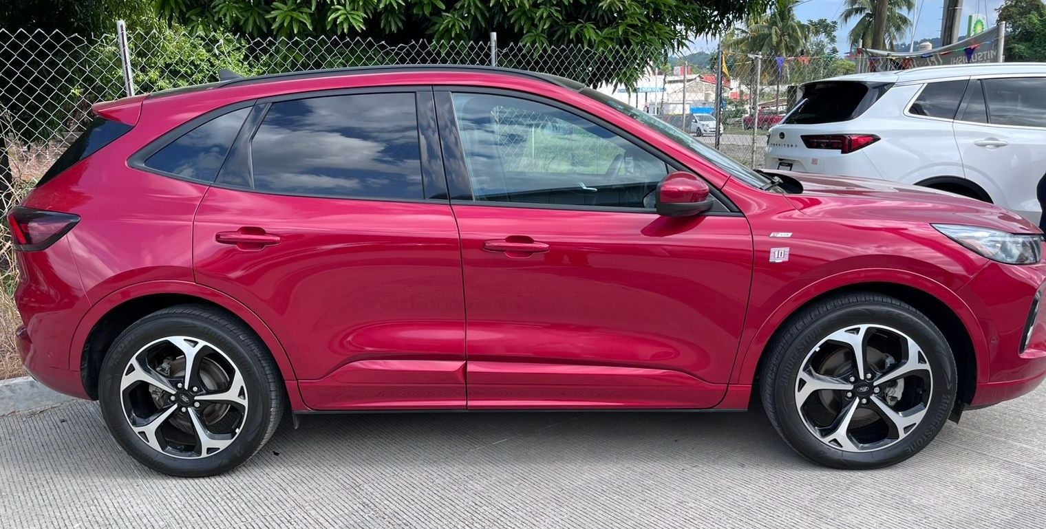 2023 Ford Escape 2.5 St-Line Elite Hev