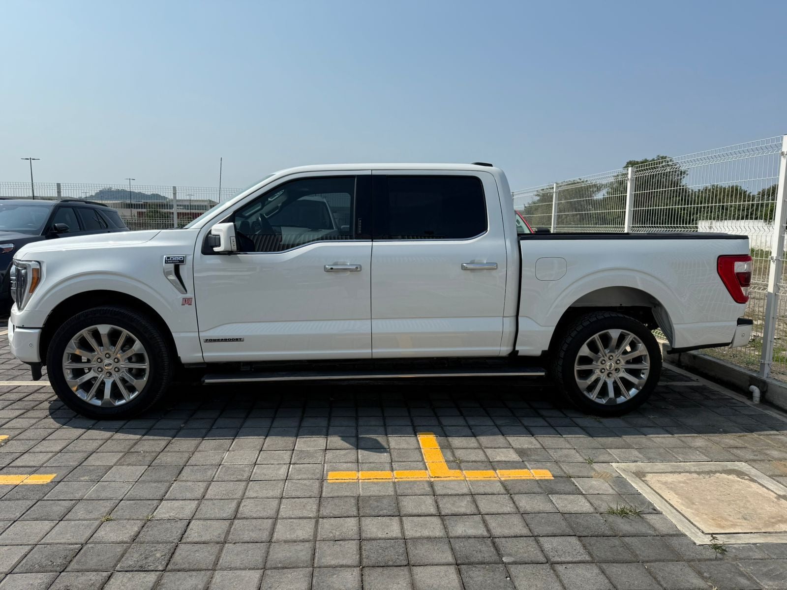 2022 Ford Lobo 3.5 Limited HEV doble cab AT V6 4X4