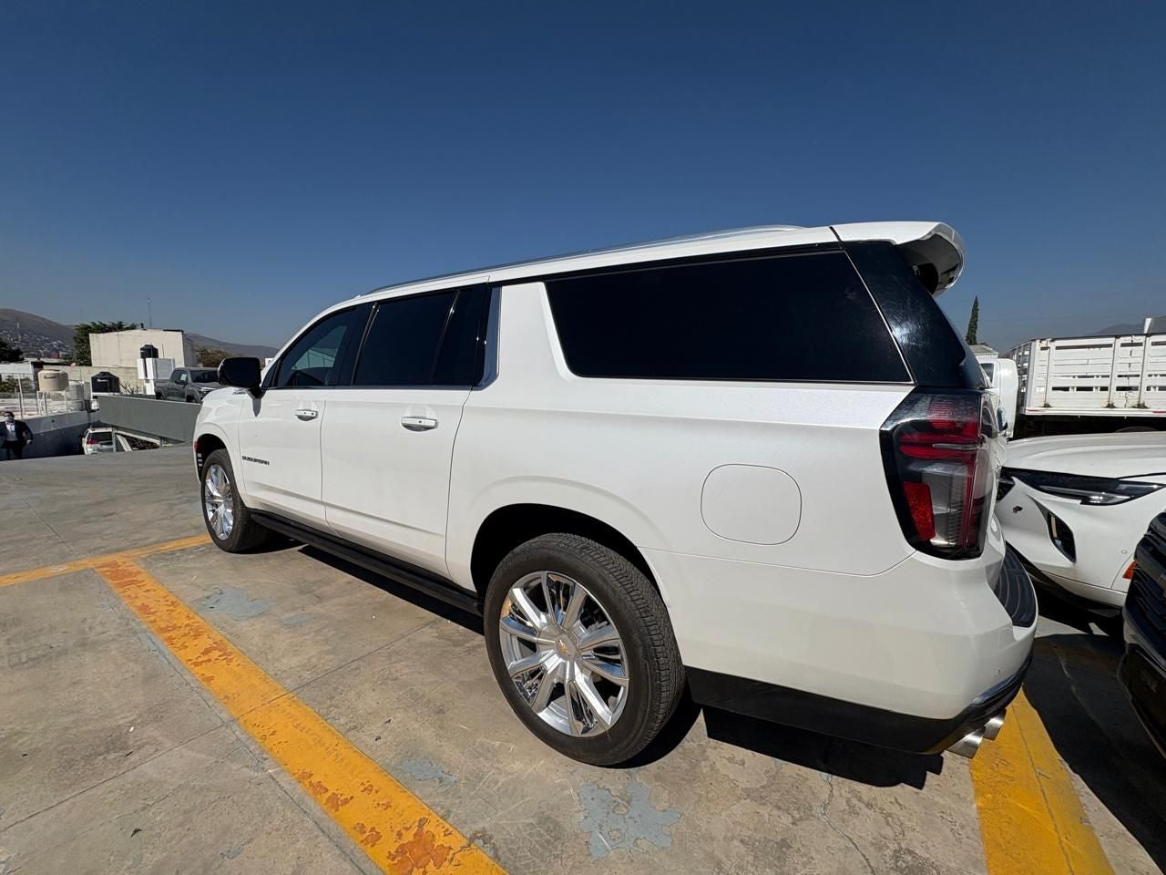 2022 Chevrolet Suburban 6.2 V8 High Country At