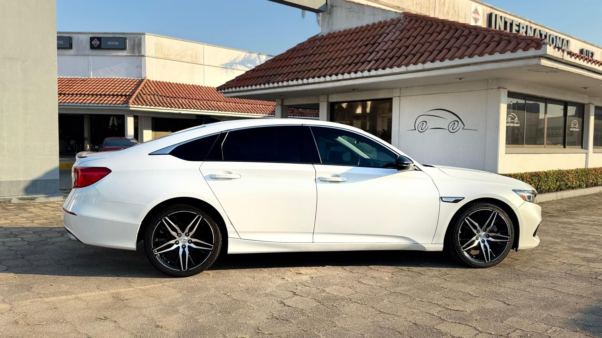 2022 Honda Accord 2.0 L4 Touring Piel Cvt