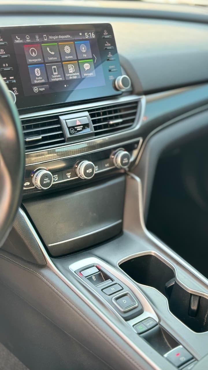 2022 Honda Accord 2.0 L4 Touring Piel Cvt