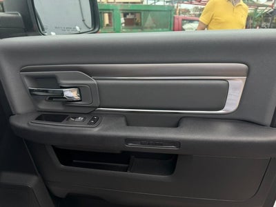 2021 RAM 1500 5.7 ST Reg Cab 4x2 V6 AT