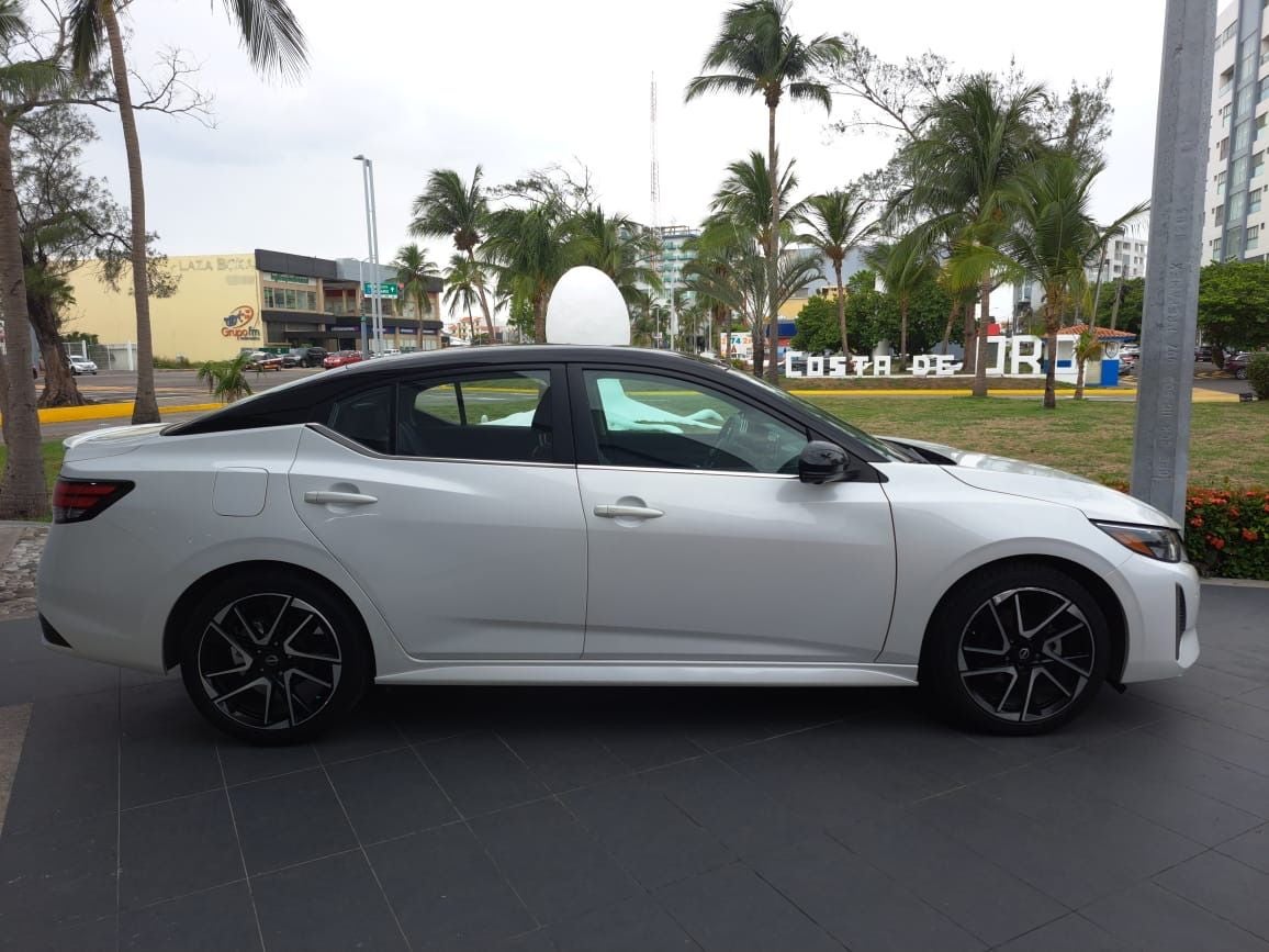 2024 Nissan Sentra 2.0 SR Platinum At