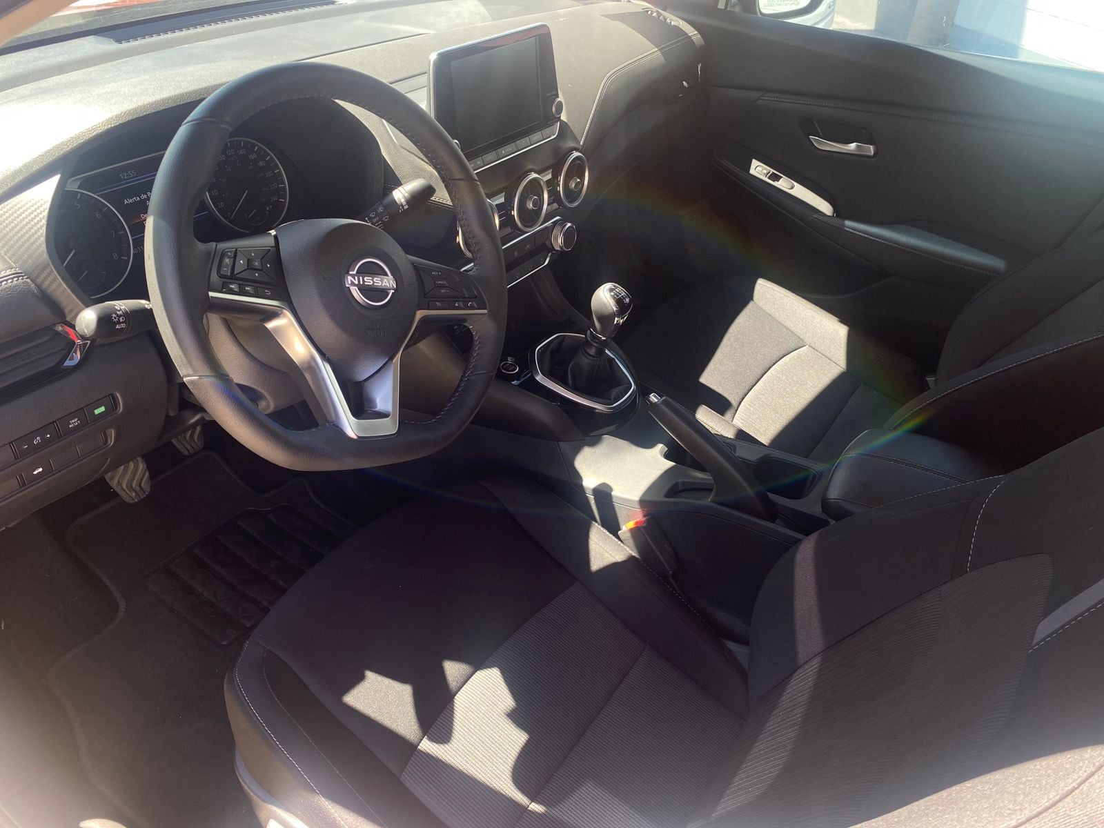 2025 Nissan Sentra 2.0 Advance Mt