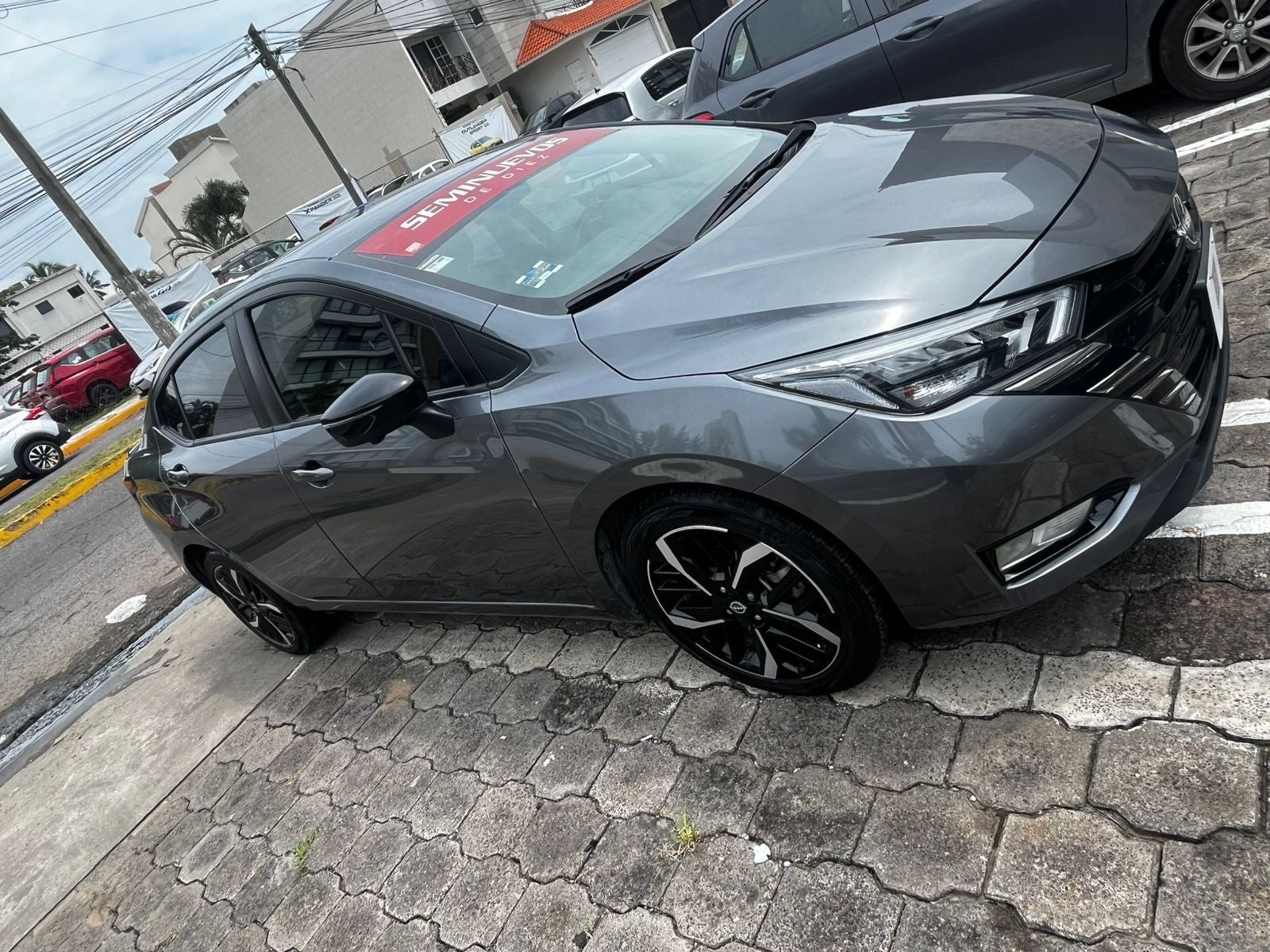 2024 Nissan Versa 1.6 SR At