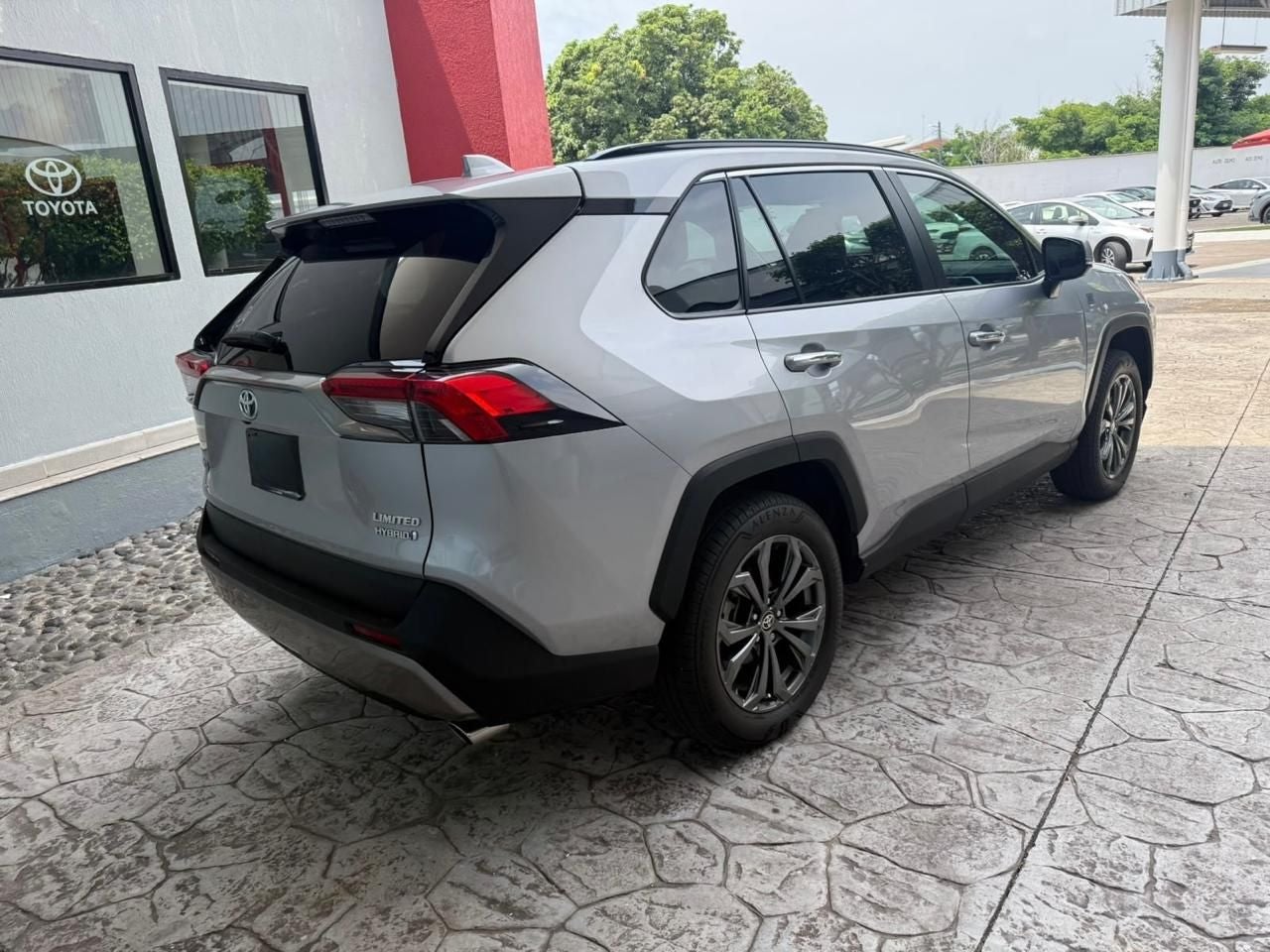 2024 Toyota RAV4 2.5 Limited Hybrid At
