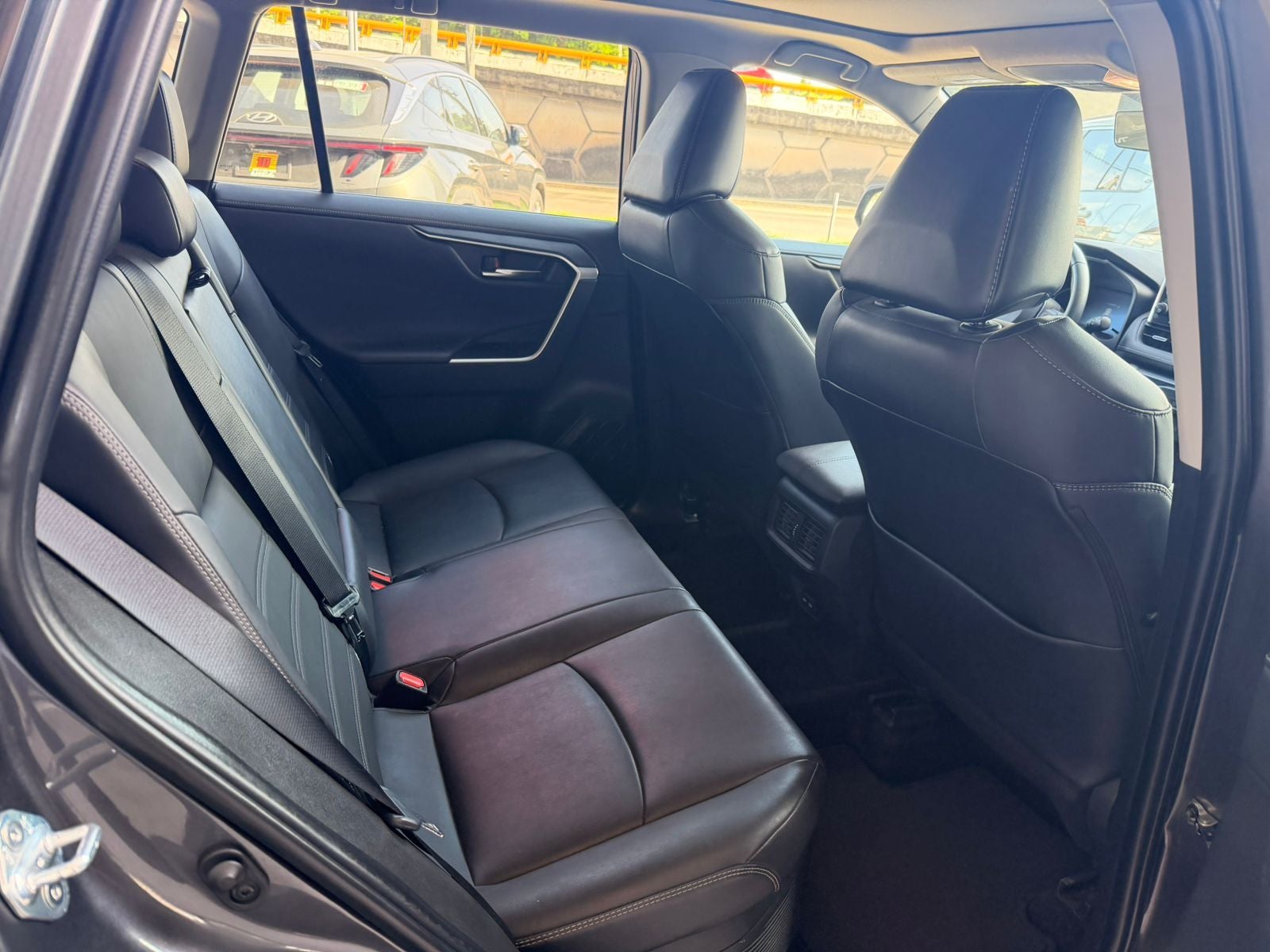 2022 Toyota RAV4 2.5 Limited Hybrid At