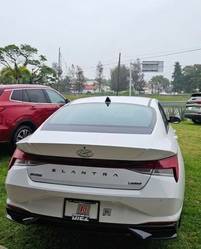 2023 Hyundai Elantra 2.0 Limited Tech Navi At