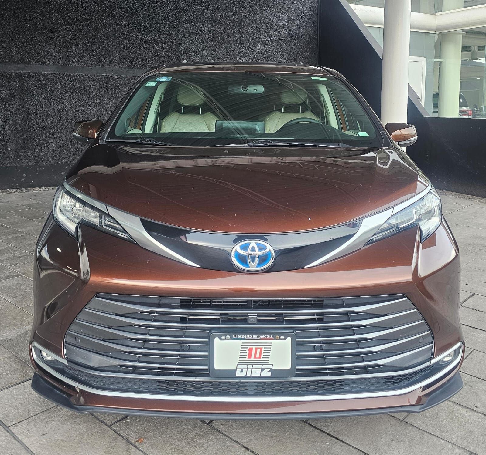 2021 Toyota Sienna 2.5 Limited Hibrido At