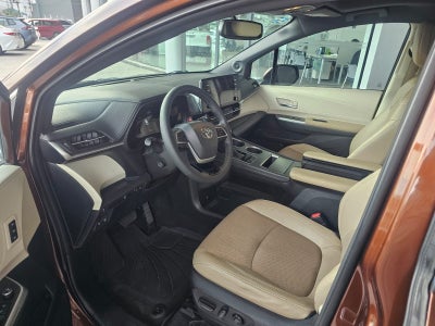 2021 Toyota Sienna 2.5 Limited Hibrido At