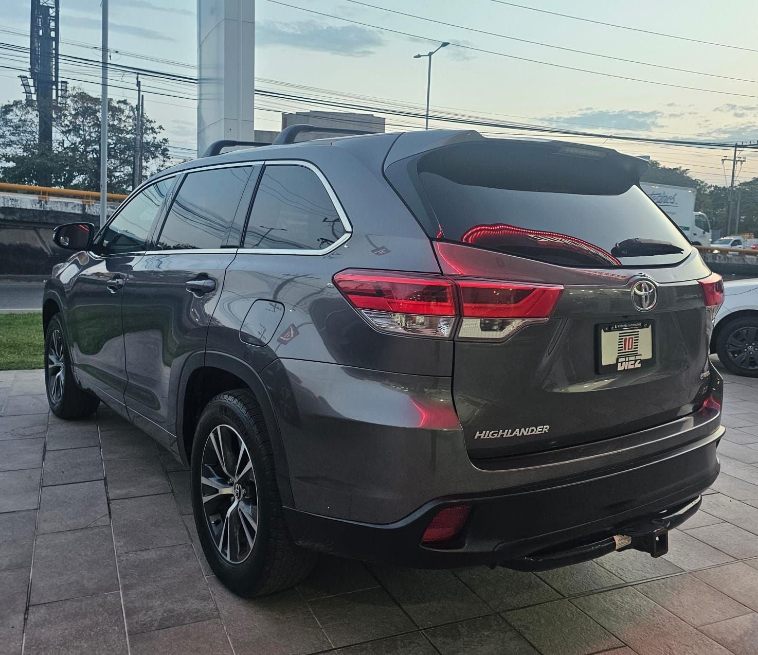 2018 Toyota Highlander 2.5 Le Hev At