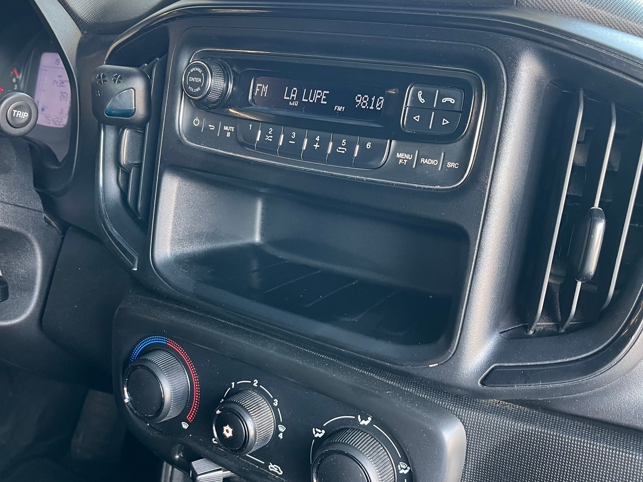 2022 RAM 700 SLT Crew Cab