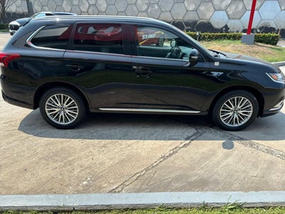 2021 Mitsubishi Outlander 2.0 Limited Híbrido 4x4 At