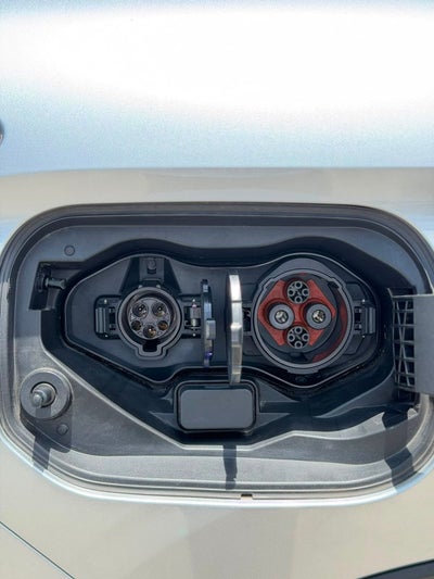 2025 Mitsubishi Outlander PHEV LIMITED