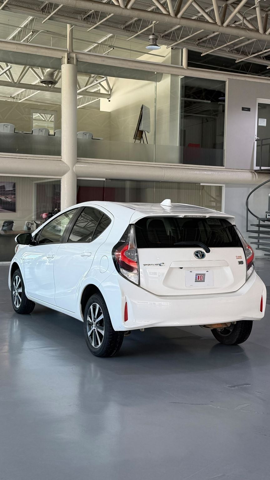 2021 Toyota Prius 1.5 Prius C At