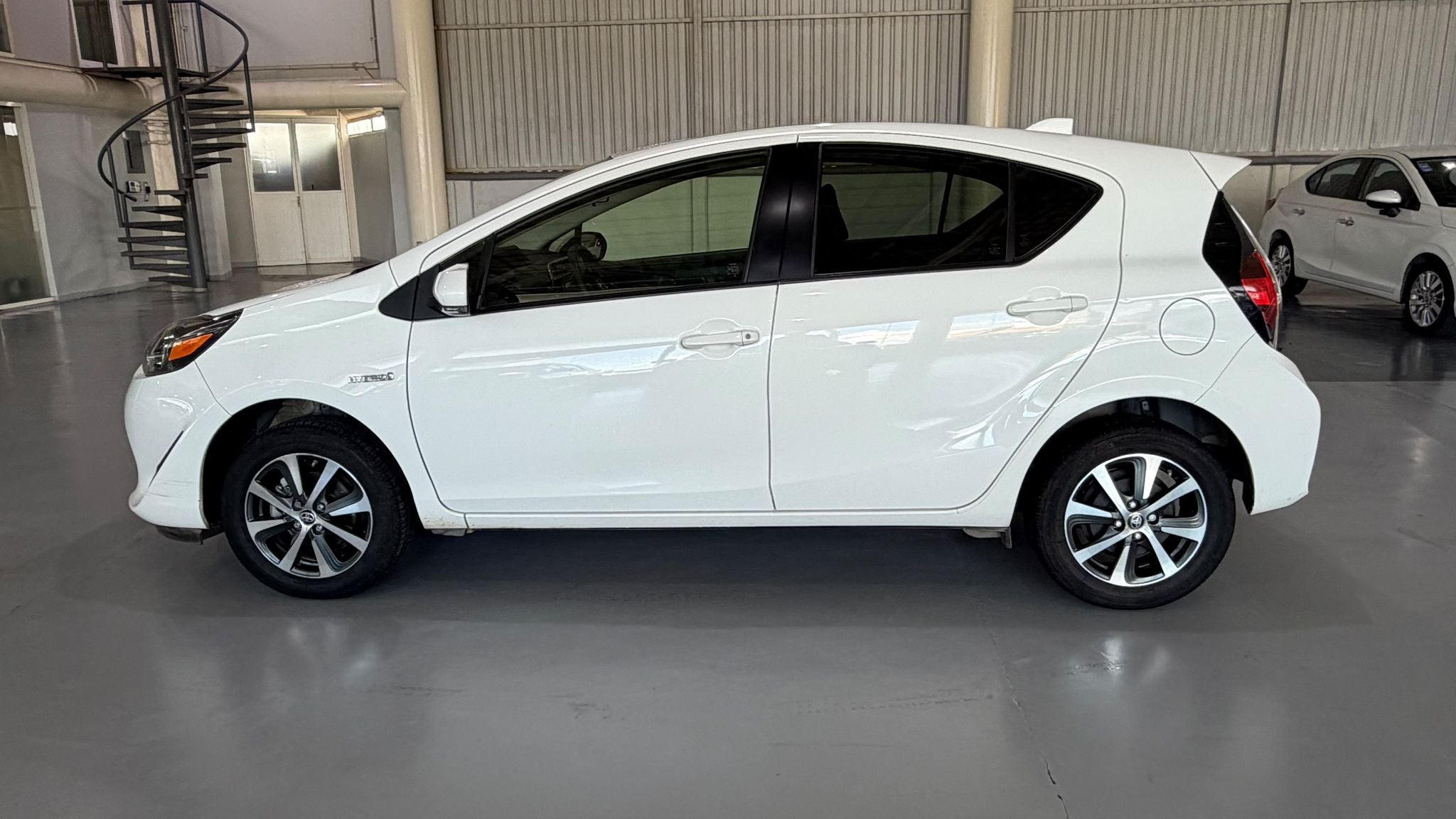 2021 Toyota Prius 1.5 Prius C At