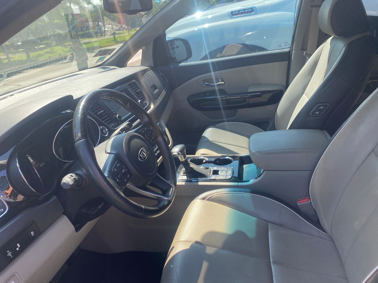 2019 Kia Sedona 3.3 V6 SXL Piel 7 Pasajeros At