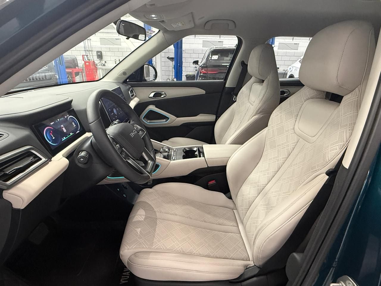 2025 BYD Yuan Pro EV At