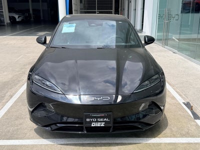 2025 BYD Seal 520 km Awd At