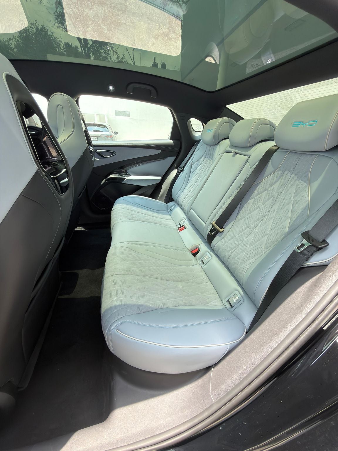 2025 BYD Seal 520 km Awd At