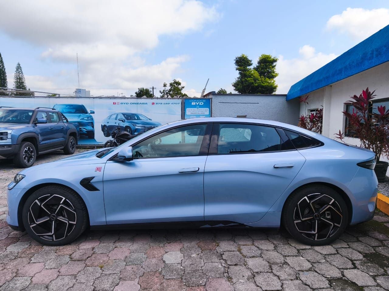 2025 BYD Seal 520 km Awd At