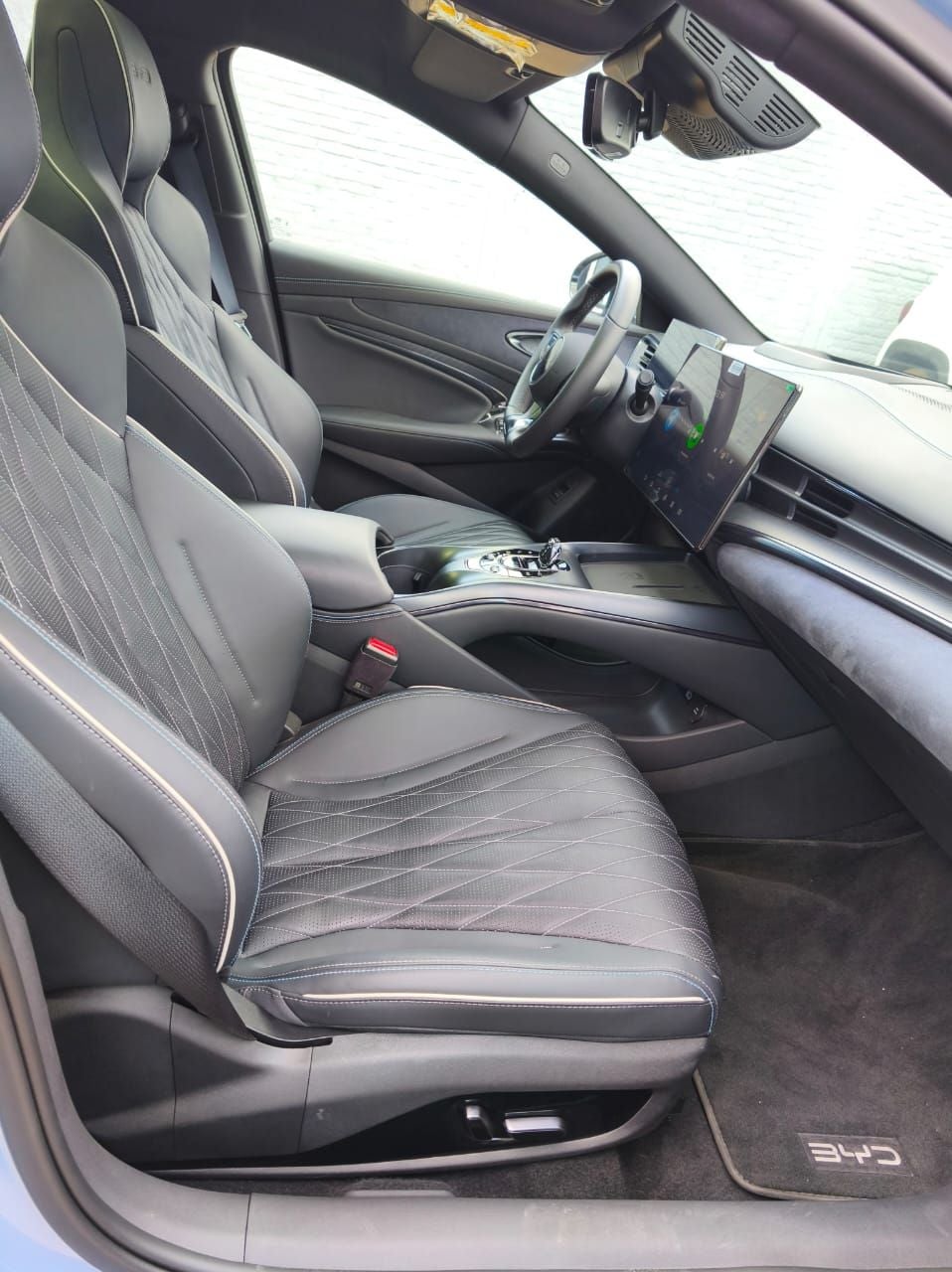 2025 BYD Seal 520 km Awd At