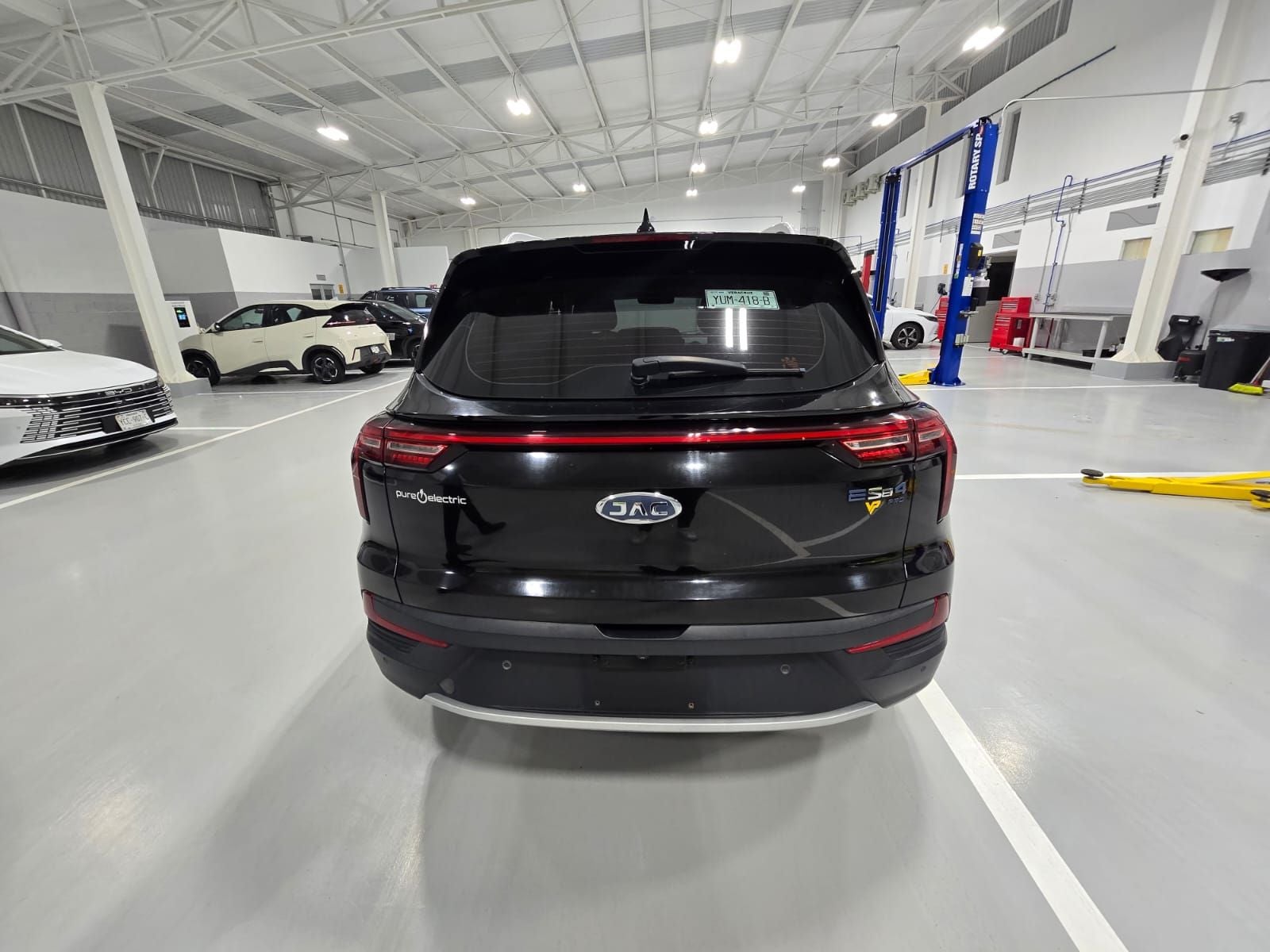 2024 JAC ESEI Electrica 4 Pro At