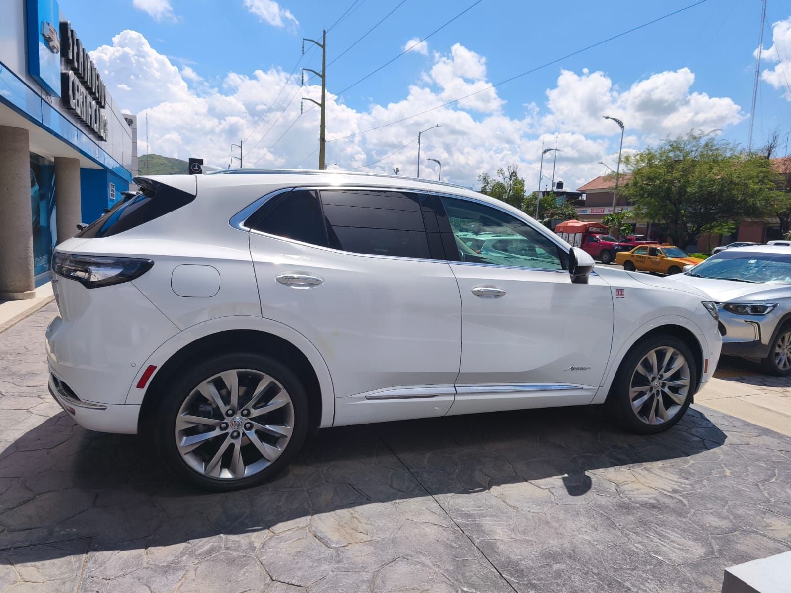 2022 Buick Envision 2.0 Avenir At
