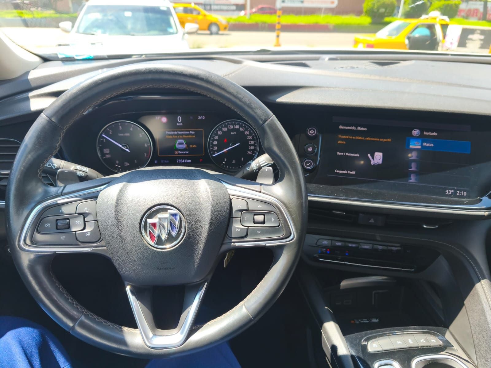 2022 Buick Envision 2.0 Avenir At