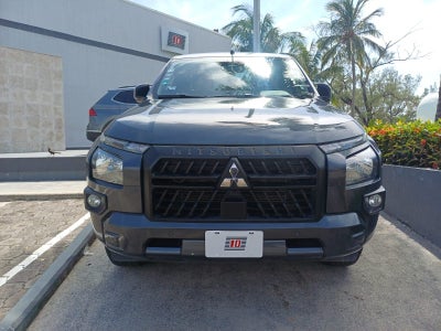 2025 Mitsubishi L200 2.4 Glx Cabina Doble 4x4 Diesel Mt