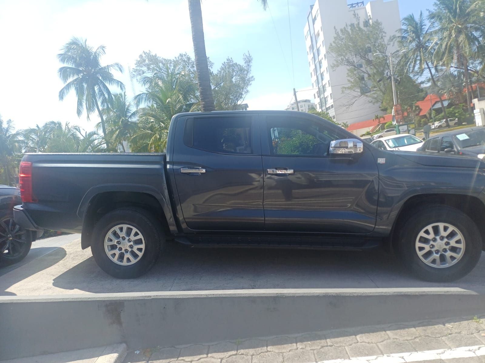 2025 Mitsubishi L200 2.4 Glx Cabina Doble 4x4 Diesel Mt