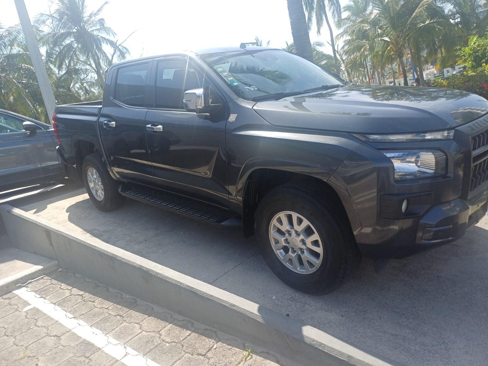 2025 Mitsubishi L200 2.4 Glx Cabina Doble 4x4 Diesel Mt