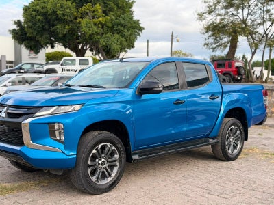2024 Mitsubishi L200 2.4 Gls Cabina Doble 4x4 Diesel At