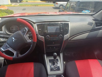 2023 Mitsubishi L200 2.4 Gls 4X4 Diésel At