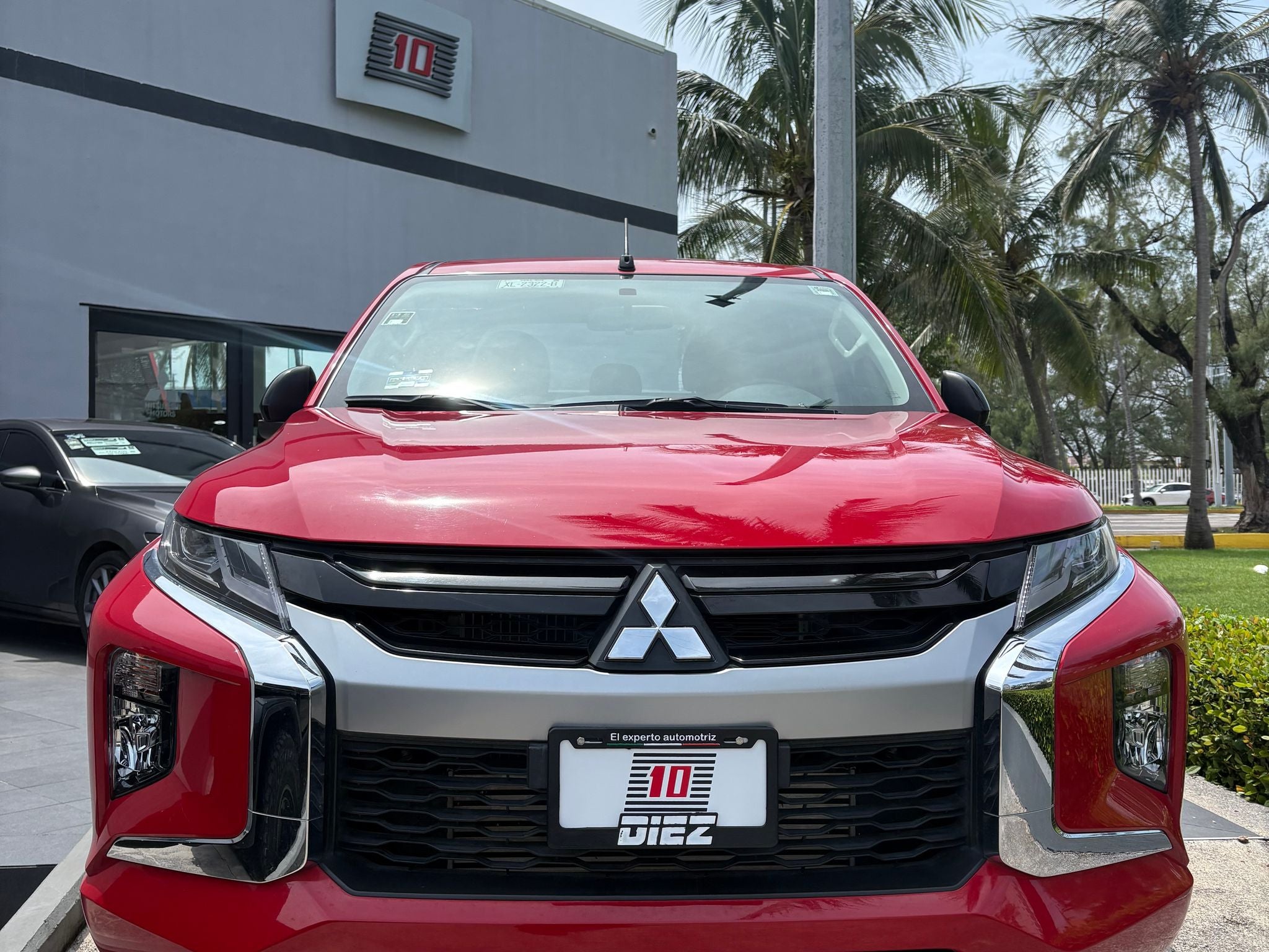 2023 Mitsubishi L200 2.4 Gls 4X4 Diésel At