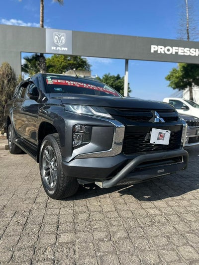 2023 Mitsubishi L200 2.4 Gls 4X4 Diésel At