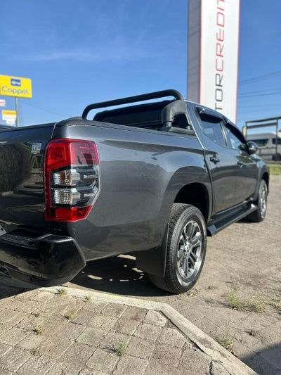 2023 Mitsubishi L200 2.4 Gls 4X4 Diésel At