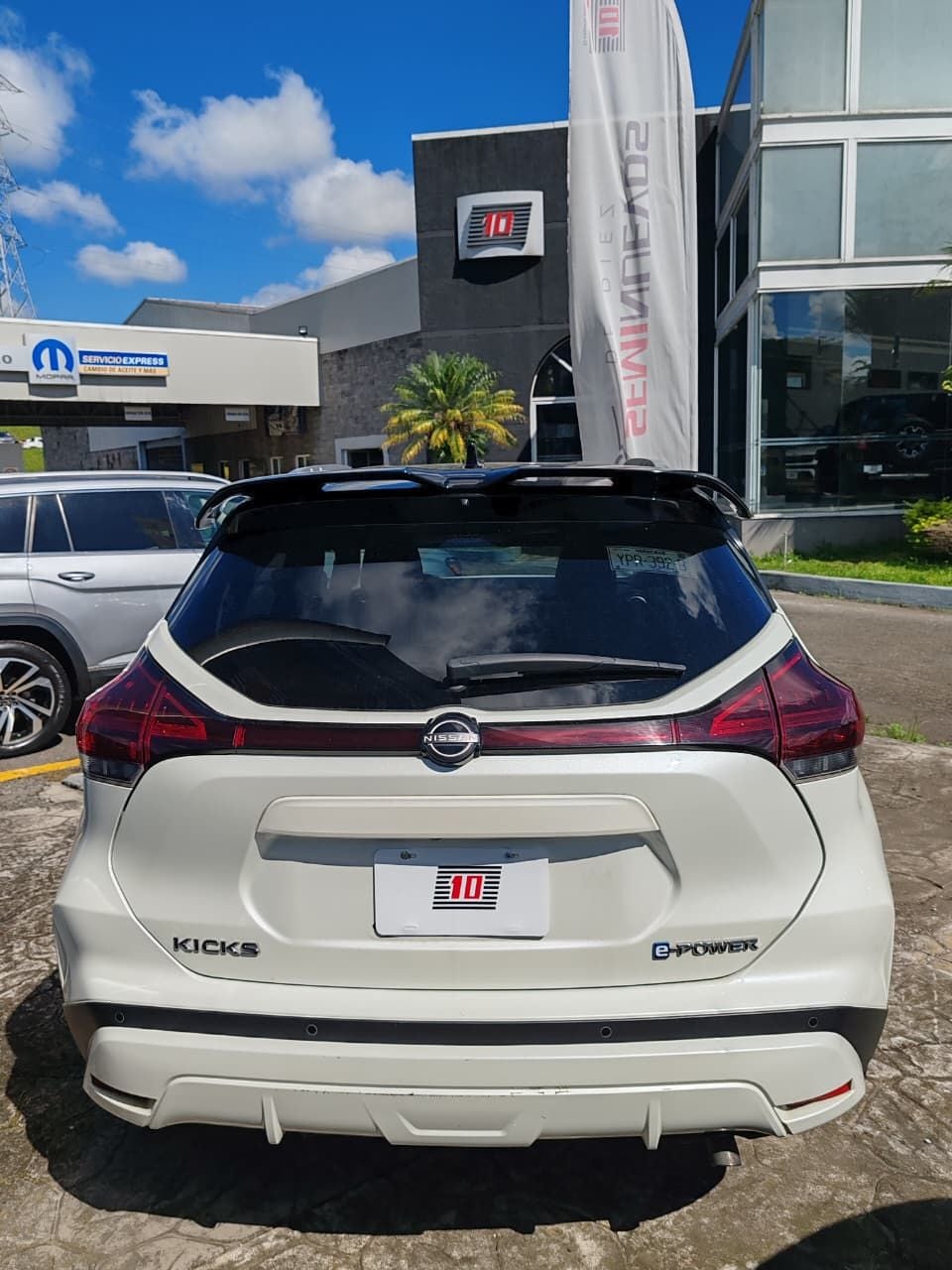 2023 Nissan Kicks E-Power Platinum