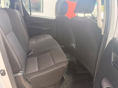 2025 Toyota Hilux 2.7 Doble Cabina Sr Mt