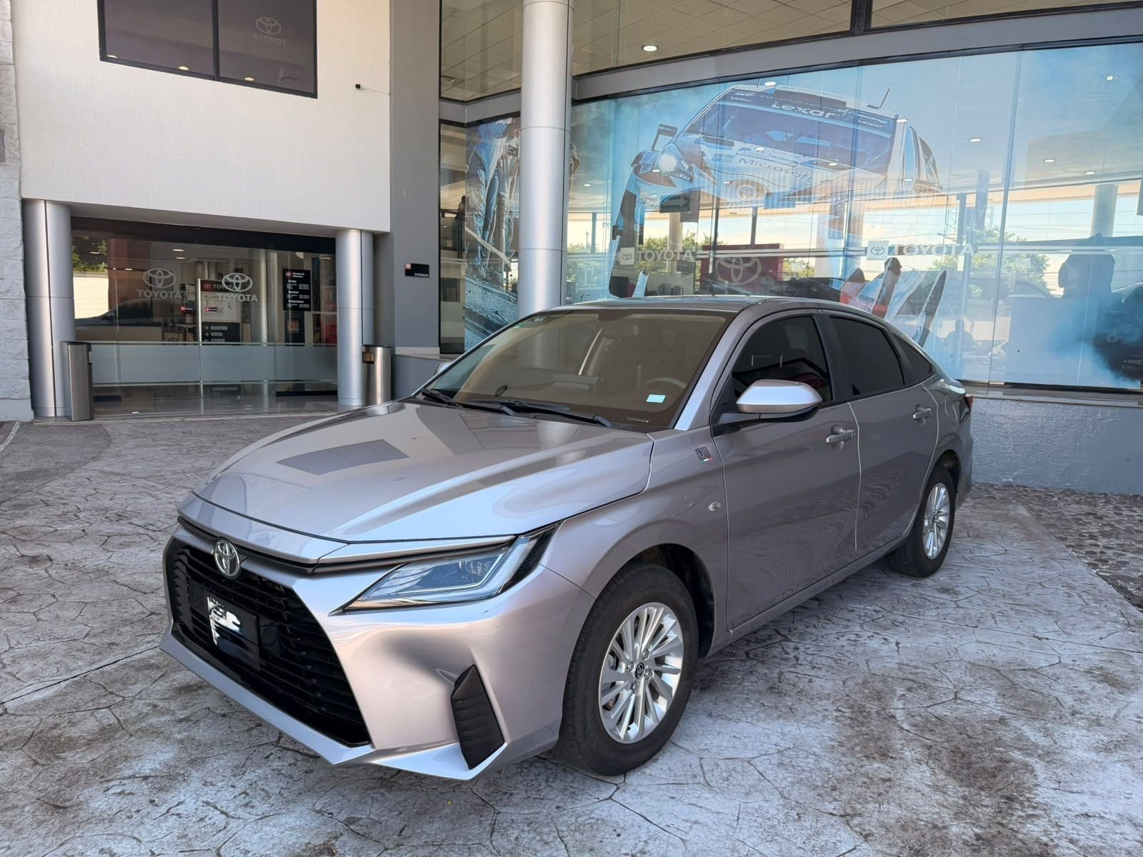 2025 Toyota Yaris 1.5 S Sedan At