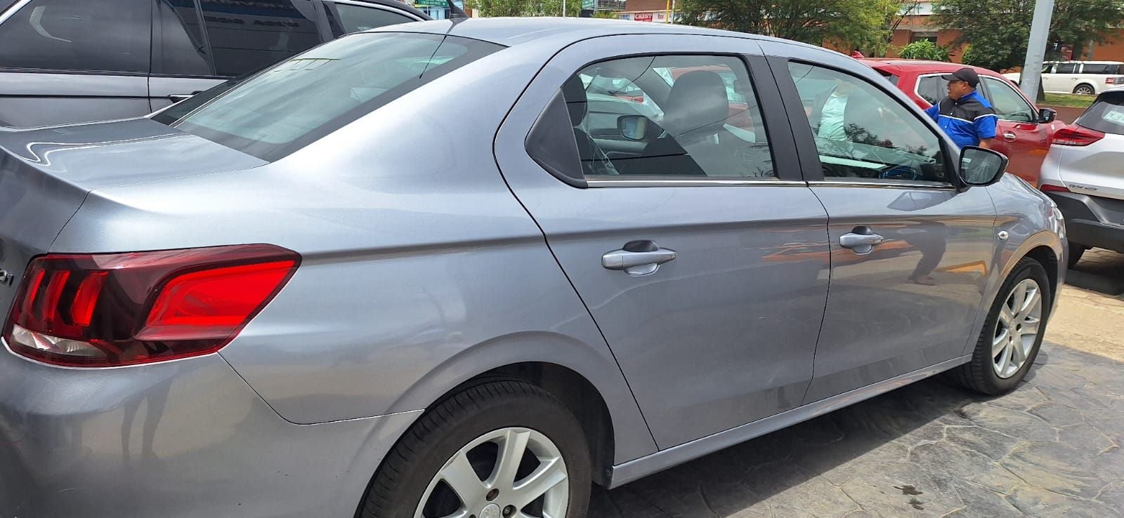 2023 Peugeot 208 1.2 Allure Pure Tech Pack 5p At