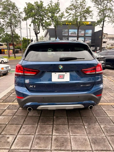 2022 BMW X1 2.0 sDrive20i At